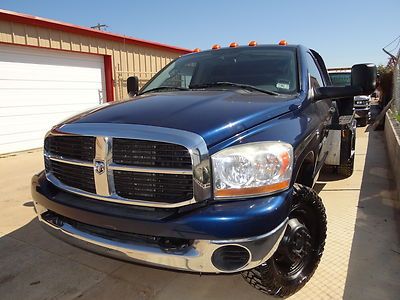 Dodge ram 3500 2dr reg cab 140.5 drw 4wd st... appears to be red faced weilder