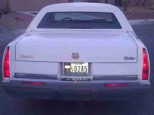 1993 Cadillac Fleetwood Brougham Sedan 4-Door 5.7L, US $8,500.00, image 2