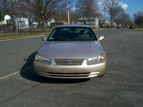 1997 toyota camry 69k mls 1 owner loaded leather no reserve last bid wins !!!!!!