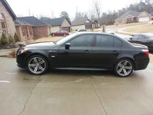 2006 bmw m5 v10 black on black 4-door 5.0l