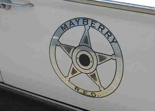 1960 FORD FAIRLANE 500 MAYBERRY RFD PERIOD CORRECT POLICE INTERCEPTOR CAR, image 9