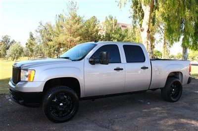 1 owner low miles duramax diesel crew cab 4x4 22" black wheels navigation