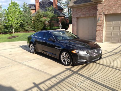 2011 jaguar xj stratus grey/jet luxury pack. - immaculate condition 20,024 miles