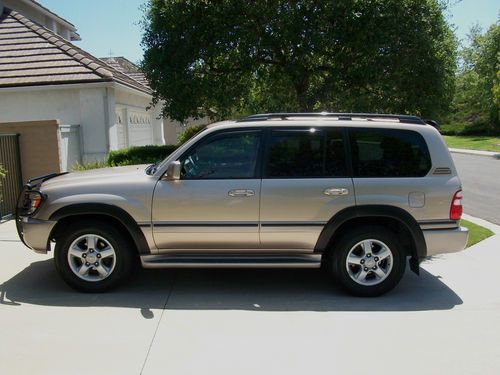 2004 toyota land cruiser base sport utility 4-door 4.7l