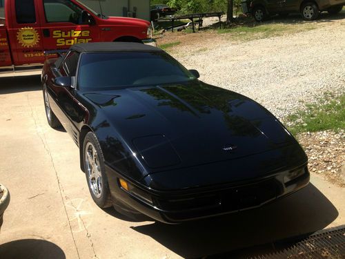 1994 chevrolet corvette base convertible 2-door 5.7l