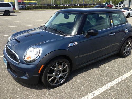 2009 mini cooper s loaded *no reserve*