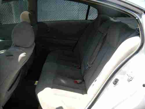 2002 Nissan Altima, NO RESERVE, image 4