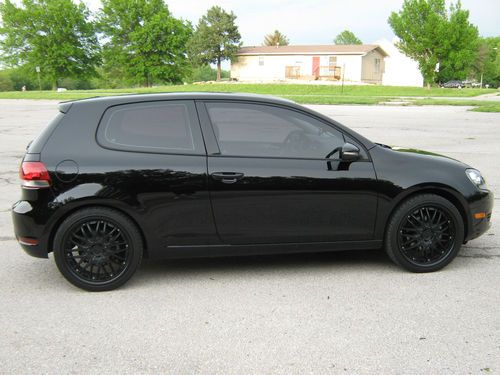 2011 Volkswagen Golf / Manual /19