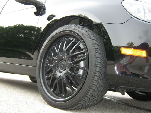 2011 Volkswagen Golf / Manual /19