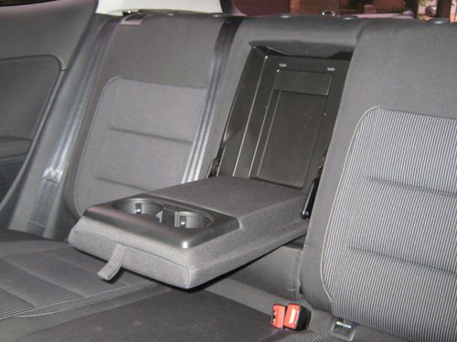 2011 Volkswagen Golf / Manual /19