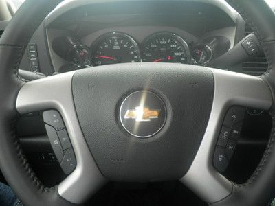 LIFTED LT1 SILVER BLACK INTERIOR VORTEC 5.3L V8  7 1/2