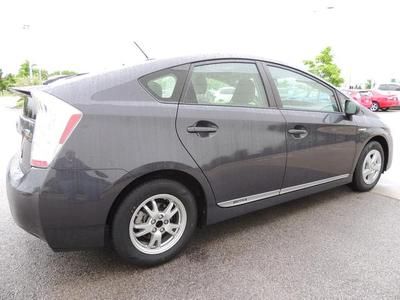 III Hybrid-electric Certified Hatchback 1.8L CD Solar Roof w/Navigation Package, image 5