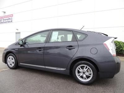 III Hybrid-electric Certified Hatchback 1.8L CD Solar Roof w/Navigation Package, image 7