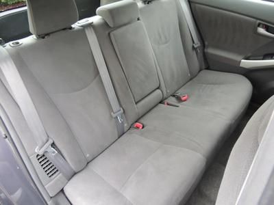 III Hybrid-electric Certified Hatchback 1.8L CD Solar Roof w/Navigation Package, image 9