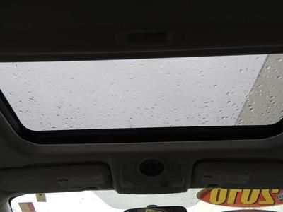 III Hybrid-electric Certified Hatchback 1.8L CD Solar Roof w/Navigation Package, image 14