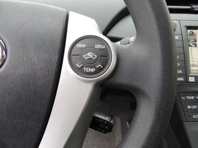 III Hybrid-electric Certified Hatchback 1.8L CD Solar Roof w/Navigation Package, image 21