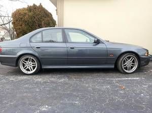 Slate grey 540i 6spd sports pkg with dvd navigation low miles