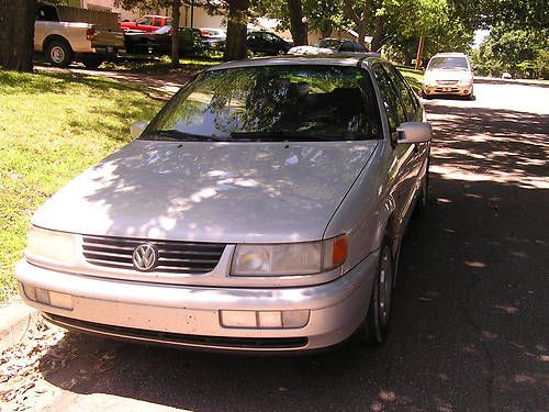 1997 volkswagen passat tdi sedan 4-door 1.9l