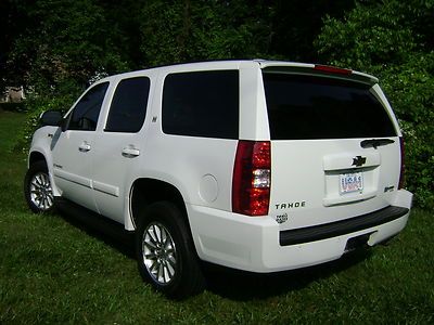 One Owner 4x4 Tahoe Hybrid Navigation Leather 2nd row bench 3rd row CarFax Clean, US $27,980.00, image 4