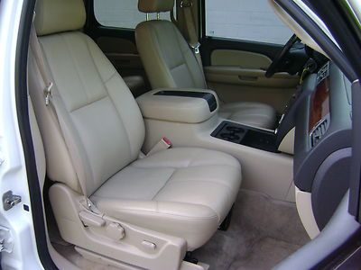 One Owner 4x4 Tahoe Hybrid Navigation Leather 2nd row bench 3rd row CarFax Clean, US $27,980.00, image 6
