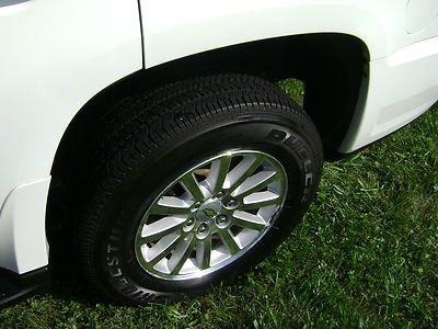 One Owner 4x4 Tahoe Hybrid Navigation Leather 2nd row bench 3rd row CarFax Clean, US $27,980.00, image 40