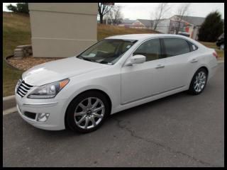 2013 hyundai equus / massaging drivers seat / chrome wheels / lane departure