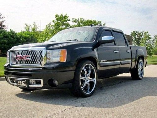 1500 crew cab denali leather htd sunroof nav tow pkg rhino liner 24" chromes