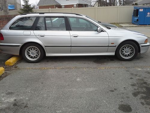 1999 bmw 528i base wagon 4-door 2.8l