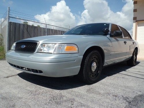 2005 ford crown victoria police interceptor 70 k miles , florida car