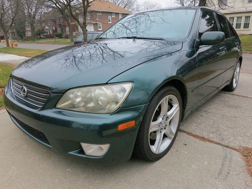 2001 lexus is300 base sedan 4-door 3.0l