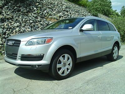 2007 audi q7 premium quattro with navigation, pano, 3rd row and only 72k miles!
