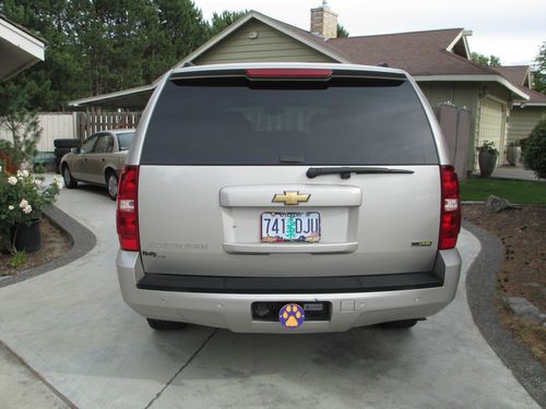 2007 Chevrolet Surburban LT 4x4, US $27,500.00, image 2