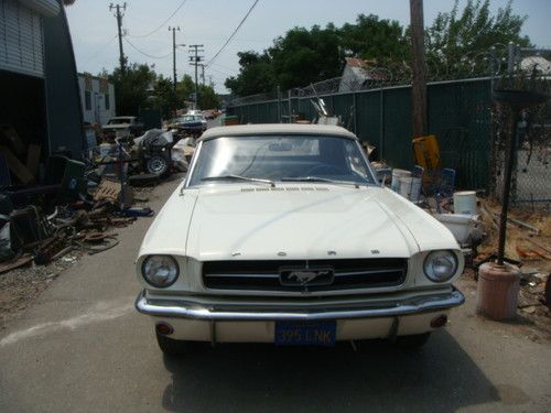 Original 64 1/2 65 mustang convertible f code barn find ! 260 motor 4 speed top