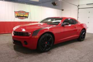 2010 chevrolet camaro ls red v6 cloth 20" black alloys black stripes