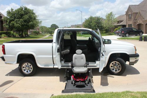 2005 Chevrolet Silverado 1500 Wheelchair Van Handicap Van, US $21,950.00, image 2