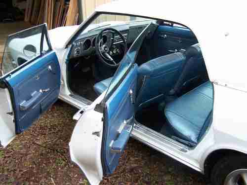 65 CORVAIR 4 dr. 110 AUTO AC White Vinyl top-Looks like convertible., image 6