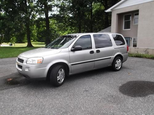 2006 chevrolet uplander ls mini passenger van runs great, well maintained