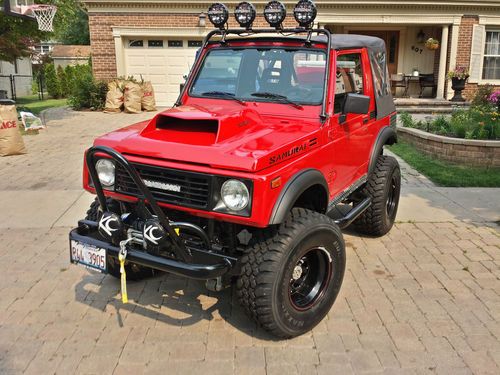 Suzuki samurai. over 10k invested. cruiser or off roader! headturner!!!