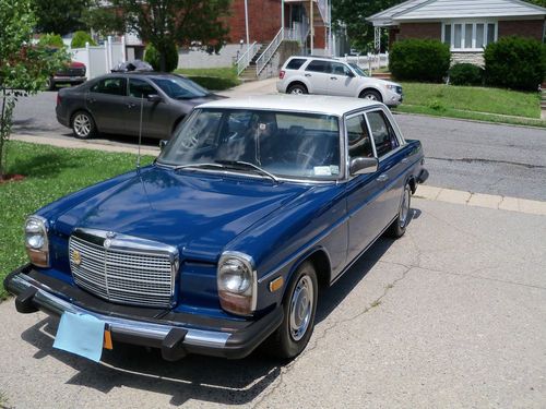 1974 mercedes benz 240d 4 cylinder diesel with w115 body.