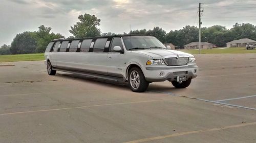 Lincoln navigator limousine