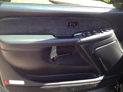 LS 4X4 6.6 Liter Duramax, Automatic Allison Transmission, New Tires, image 13