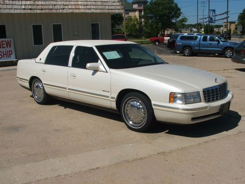 1999 cadillac deville base 50th anniversary