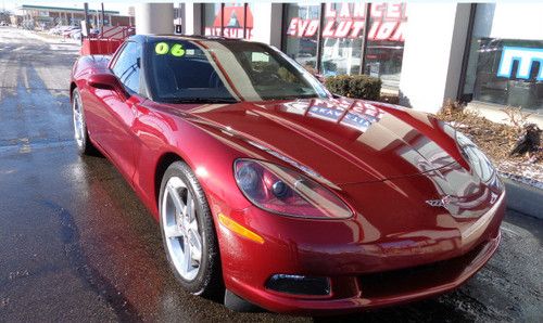 2006 chevrolet corvette coupe 3lt 6.0l ls2 400hp 6-spd w/ nav &amp; mag ride!!