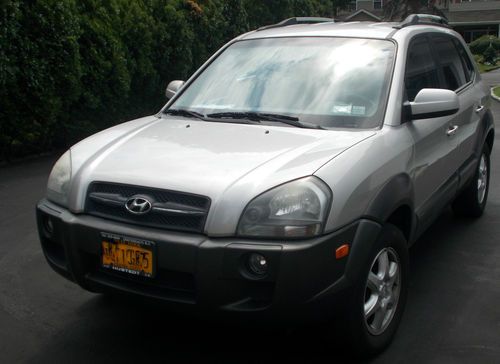 2005 hyundai tucson gls sport utility 4-door 2.7l