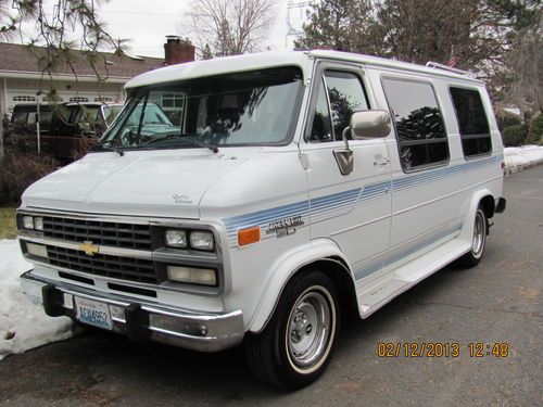 1992 chevrolet g20 sportvan conversion van 5.0l low reserve / low mileage