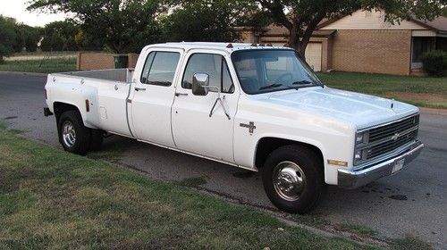 1984 chevrolet dually 3500 4 door