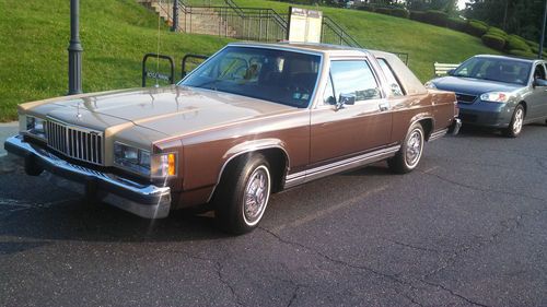 Only 35K Mercury Grand Marquis Ford LTD Crown Victoria coupe country squire 2dr, image 4