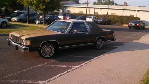 Only 35K Mercury Grand Marquis Ford LTD Crown Victoria coupe country squire 2dr, image 11