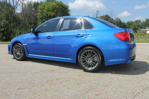 2011 Subaru Impreaza WRX, image 2