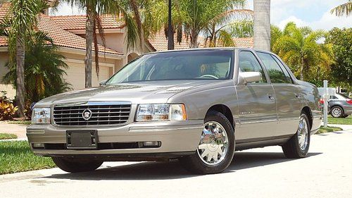 1999 cadillac deville concours, you want showroom !!! selling no reserve